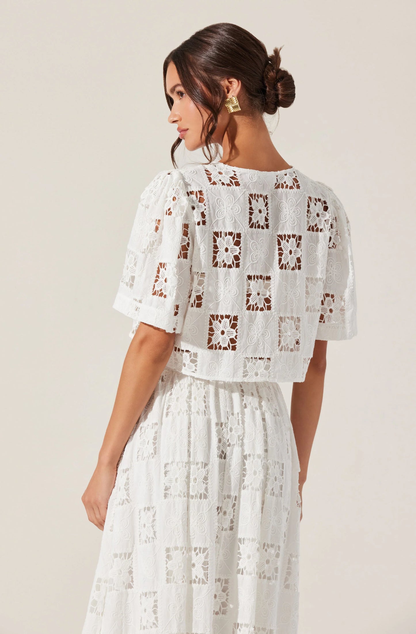 ASTR the Label Andolina White Blouse