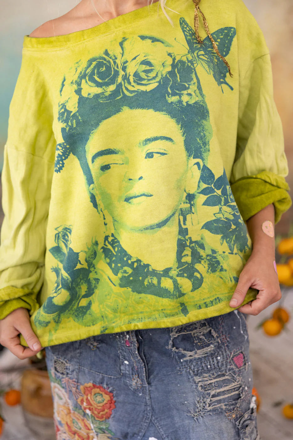 Magnolia Pearl "Frida Hermosa Sweatshirt" Top 2432